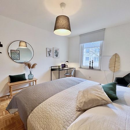 Sapphire Apartment: Free Parking + Netflix + Bathtub Essen Buitenkant foto