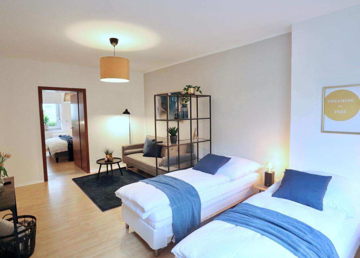 Sapphire Apartment: Free Parking + Netflix + Bathtub Essen Buitenkant foto