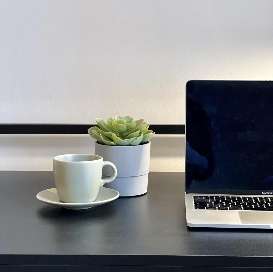 Sapphire Apartment: Free Parking + Netflix + Bathtub Essen Buitenkant foto