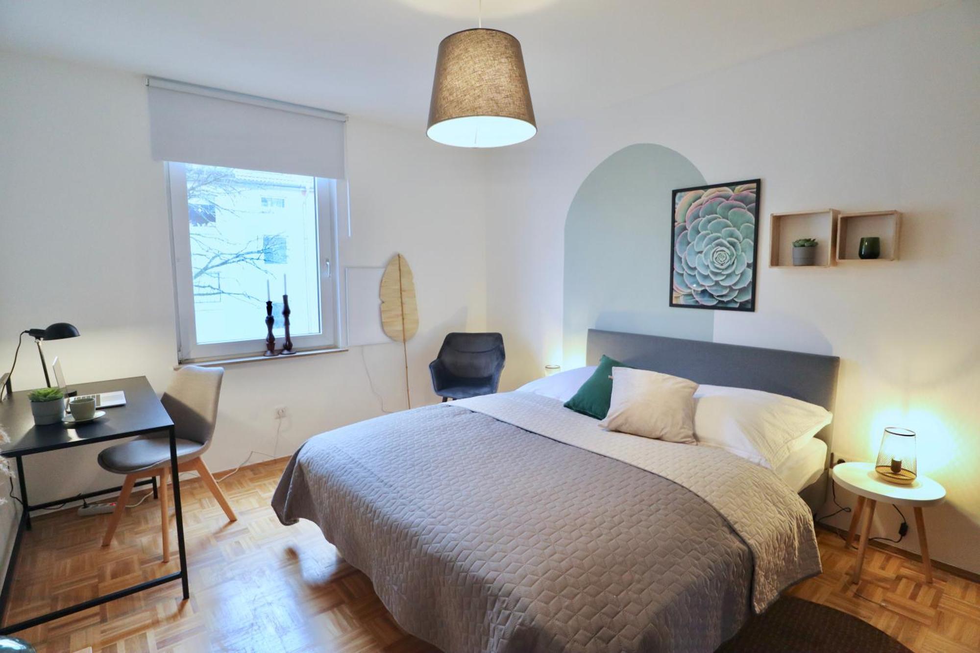 Sapphire Apartment: Free Parking + Netflix + Bathtub Essen Buitenkant foto