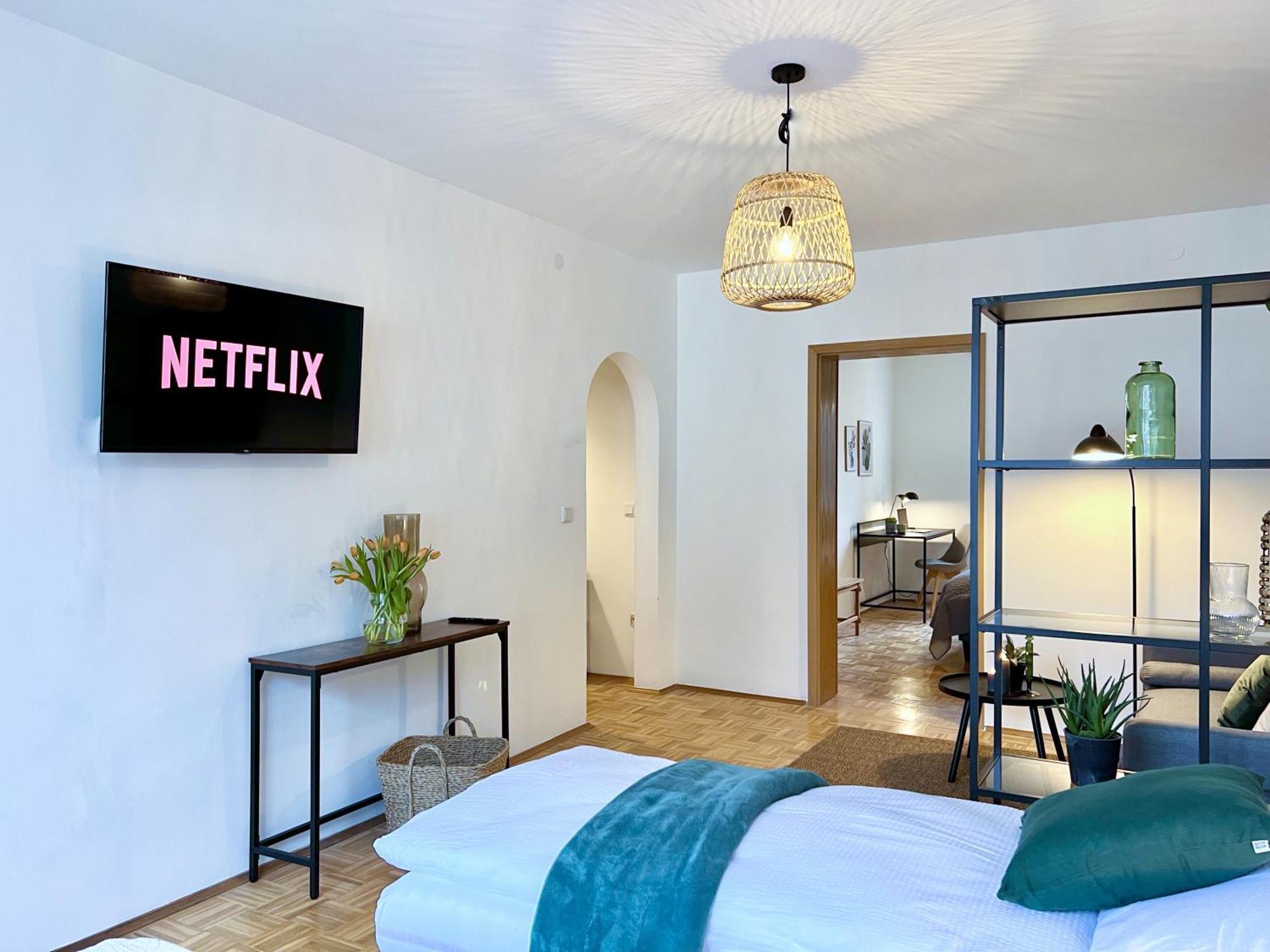 Sapphire Apartment: Free Parking + Netflix + Bathtub Essen Buitenkant foto